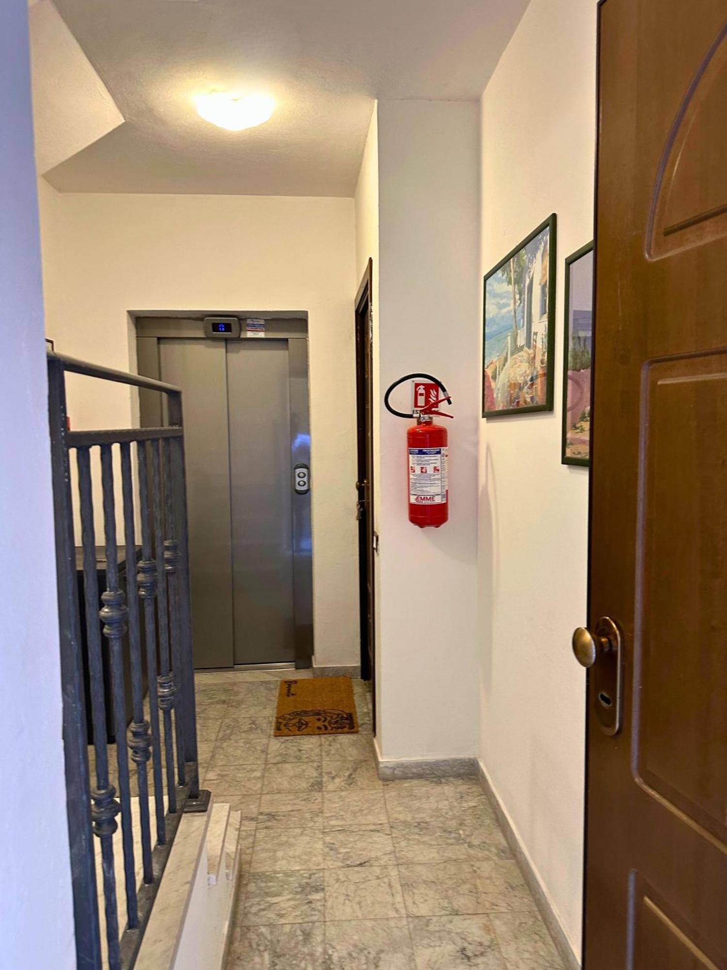 Appartamenti-Residence Al Massimo 巴勒莫 外观 照片